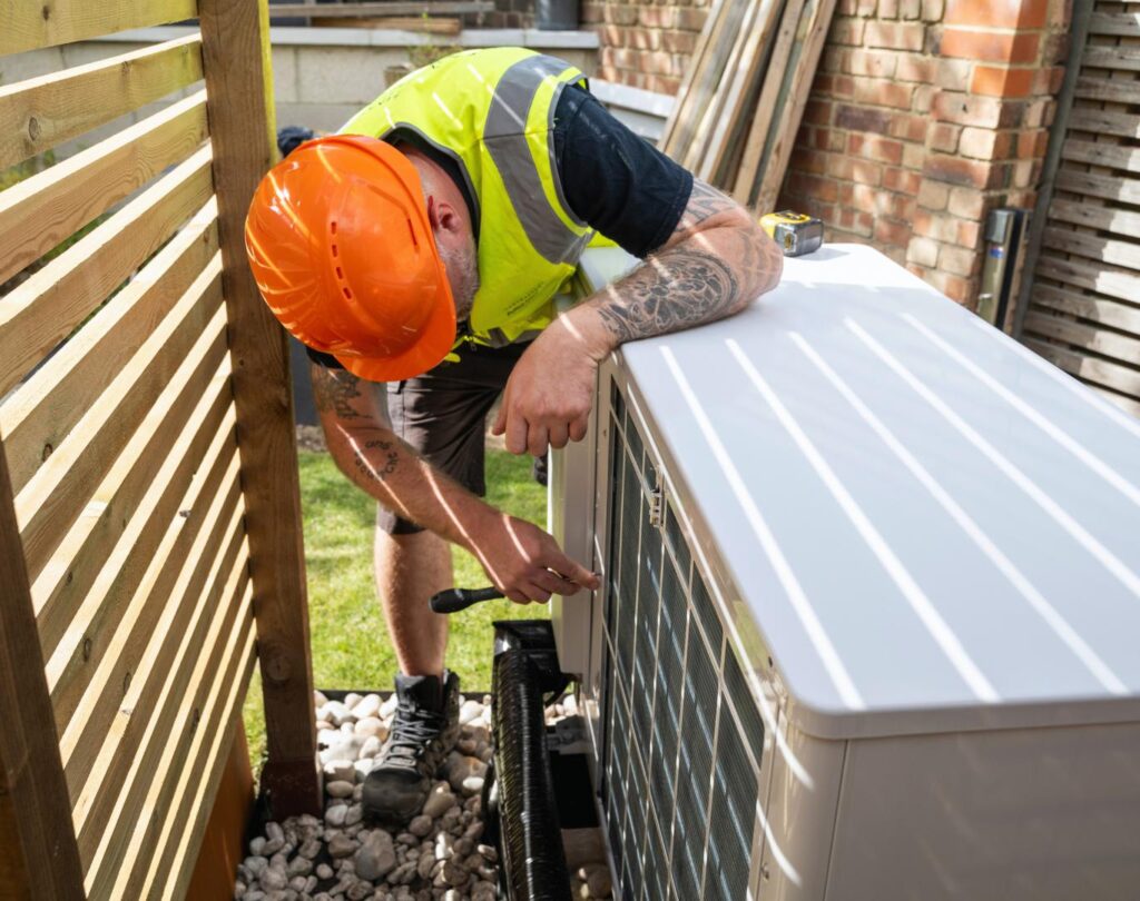 Reliable HVAC contractor in Seminole, FL providing expert air conditioning and heating services